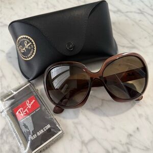 Ray-Ban Sunglasses polarized lenses